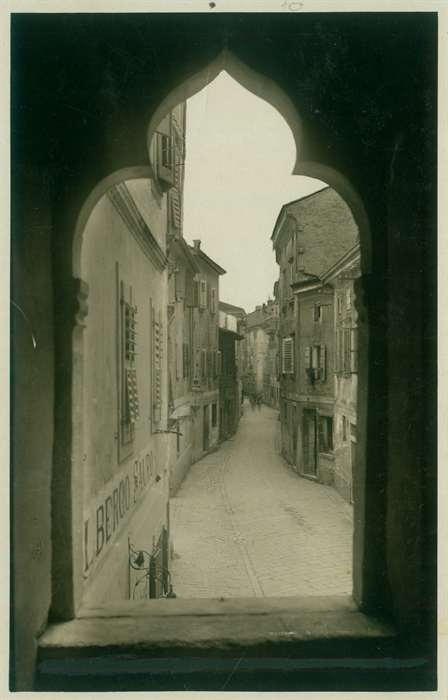 Image description